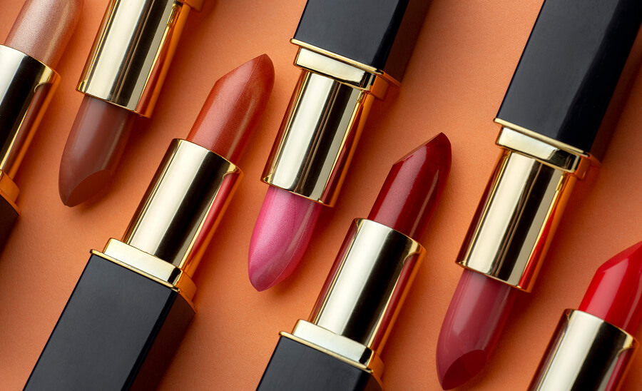 チーク＆リップで血色感を仕込む