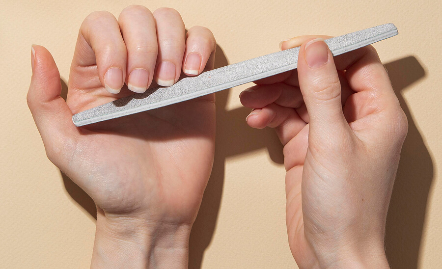 爪のサイズやフォルムを整える