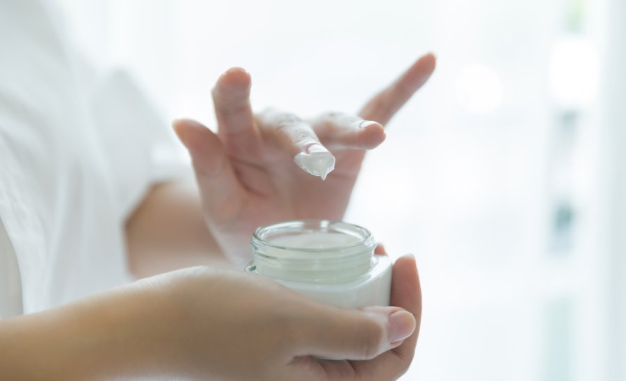 保湿で肌のうるおいを守る